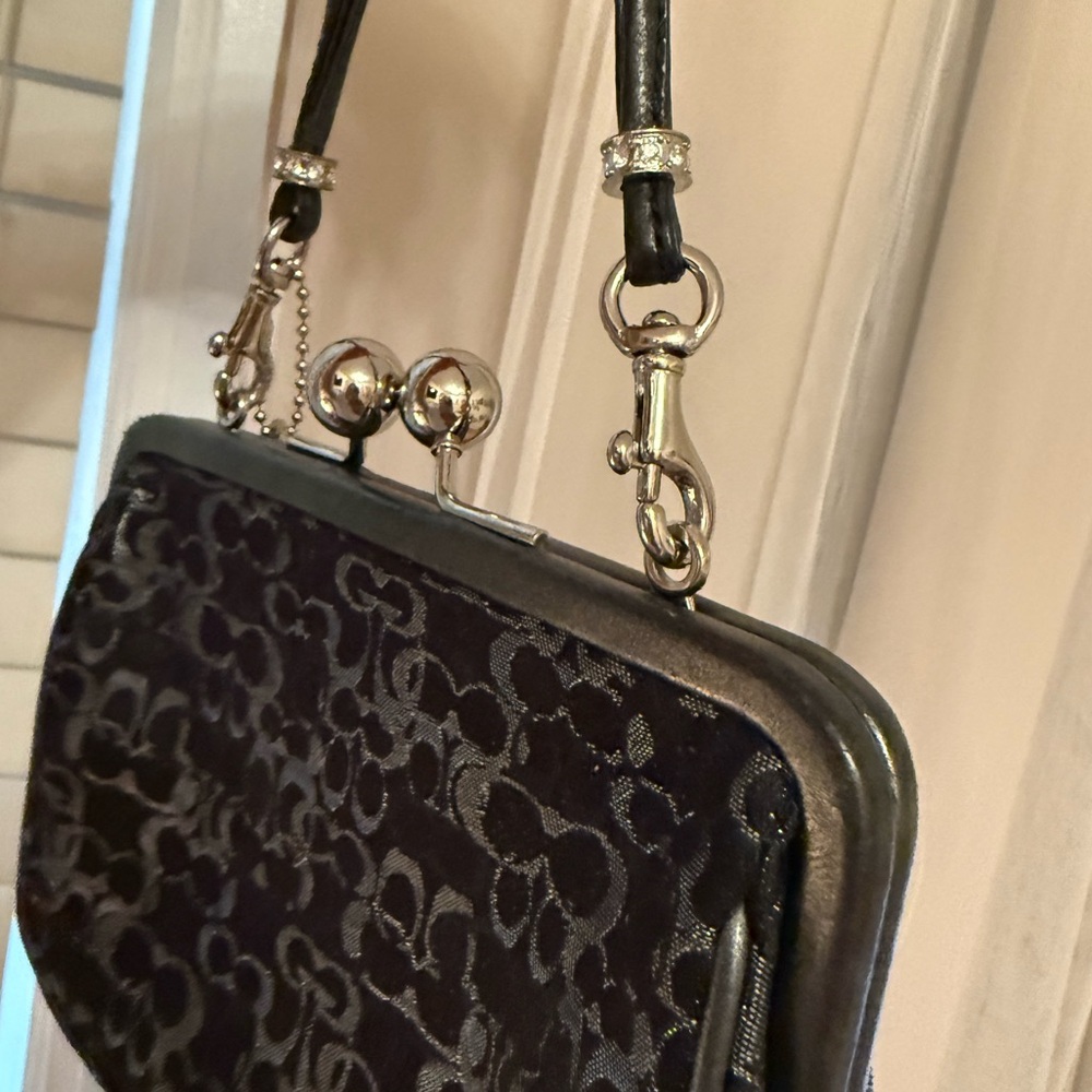 Coach Vintage Y2K Lurex Black Signature Frame Kisslock clutch silver hangtag - Picture 5 of 8